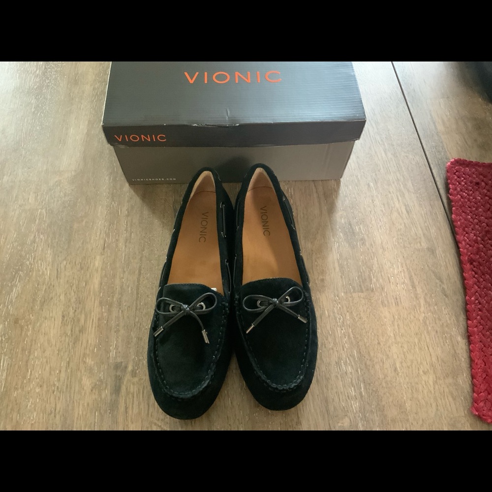 Vionic Virginia Black Suede Moccasin